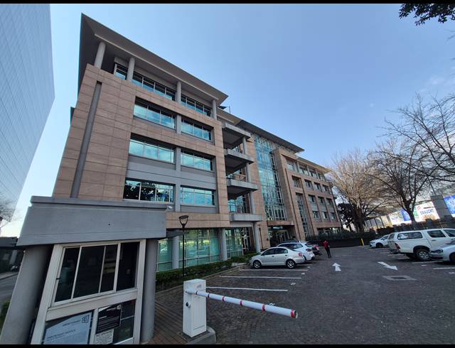 968M² OFFICE TO LET IN SANDTON CENTRAL